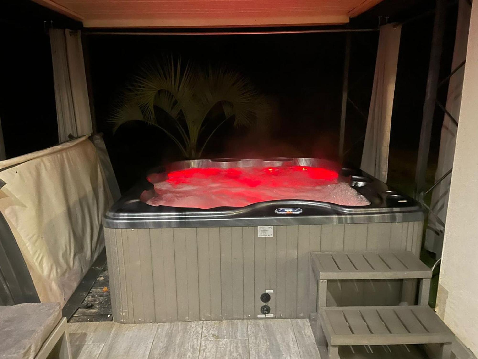 Maison Moderne Au Calme Avec Billard, Jacuzzi, Bain A Remous, Piscine, Babyfoot Labastide-du-Temple Exteriér fotografie